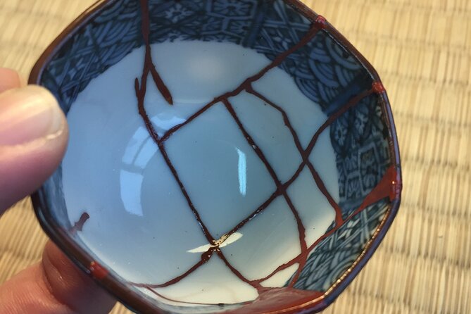 1.5〜2 Hours Traditional Kintsugi Work Shop in Namba Osaka - Inside the traditional Kura building near Namba
