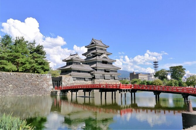 1-Day Tour from Nagano and Matsumoto Kamikochi & Matsumoto Castle - Riding the day: from Nagano up to Matsumoto and into Kamikochi