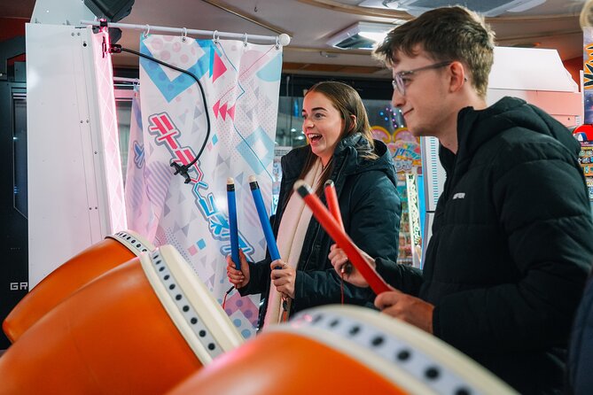 [1 Group Only] Tokyo Shinjuku Food Tour for Family - Kabukicho Arcade Time: Taiko Drum Master, Mario Kart, and Purikura
