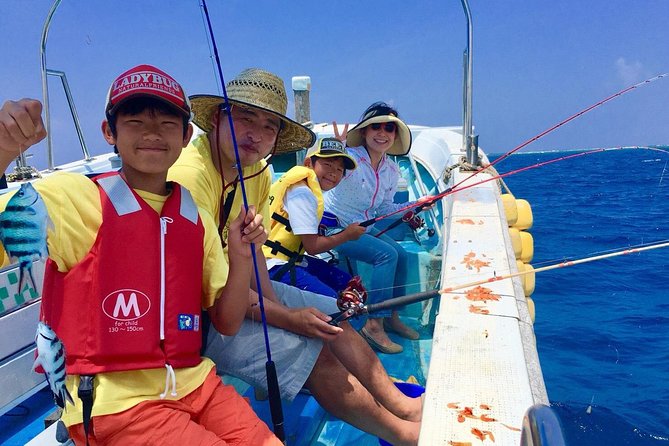 2 hours family fishing in Okinawa - Entering Kadena Fishing Port and Starting On Time