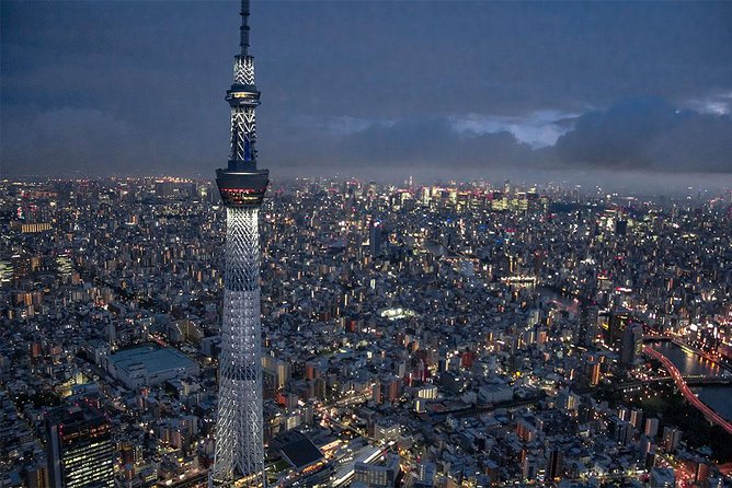 25-Min Downtown Helicopter Tour : Tokyo Skytree and Tokyo Tower - Day or Night: When Tokyo Lights Are the Real Reason