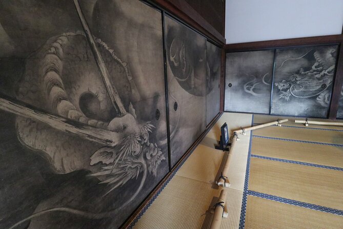 4.5-Hour Kyoto Bike Tour with Lunch and UNESCO Zen Temples - Lunch at 6 Shōgoin Nishimachi: comfort food in a garden setting