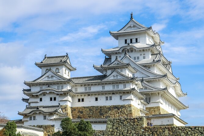 A Tour to Visit Himeji's Popular Destinations in a day! - Himeji Castle: plan for time, photos, and the white-wall story