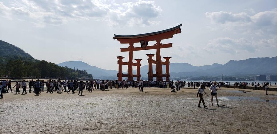 Amazing Hiroshima: Private City Tour with a Local Guide - Itsukushima torii at high tide: when the iconic view actually works