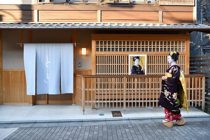 Authentic Kyoto Gion Geisha/Maiko Cultural Experience - The Dance and Music: Elegant, But Also Practical to Understand