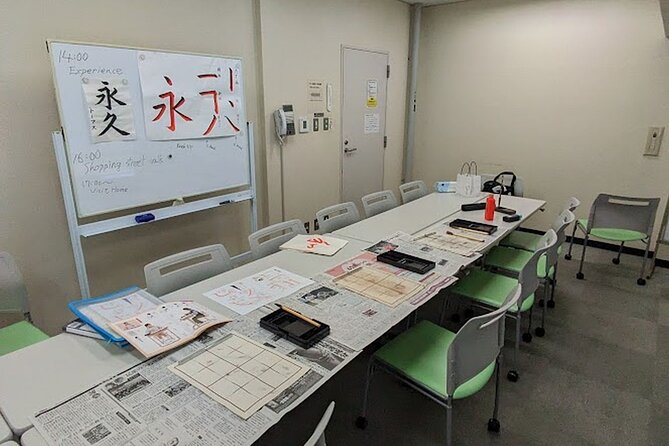Calligraphy Experience at Tokyo Ginza and Tsukiji Area - Using the Ginza and Tsukiji pairing like a smart travel plan