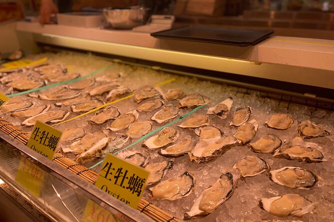 Classic Tsukiji Food Tour - Stop by Tsukiji Hongan-ji, a Short Calm Moment