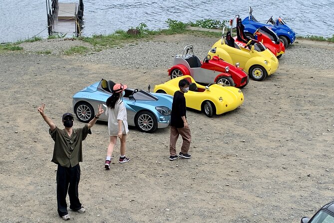 Cute & Fun E-Car tour following guide around Lake Kawaguchiko - Getting your bearings: instructions before the lake time