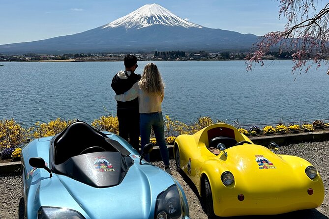 Cute & Fun E-Car tour following guide around Lake Kawaguchiko - How the guides set the tone, from Stefan to Bex