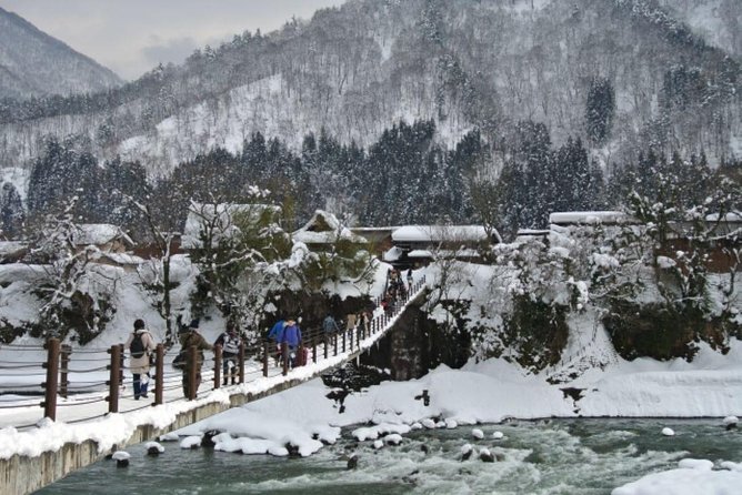 Day Trip for Shirakawago ,Takayama & gujo hachiman from Nagoya - Souvenirs, snacks, and what you might want to budget for
