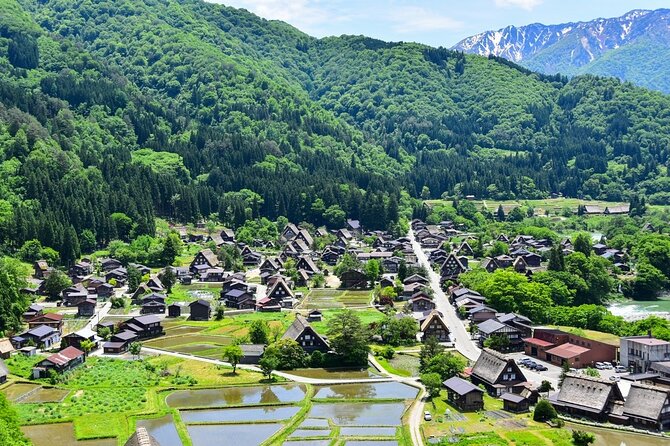 Departing from Takayama [Regular sightseeing bus] World Heritage Sites Shirakawago and Gokayama Ainokura - Why This Bus Trip Hits Two World Heritage Villages