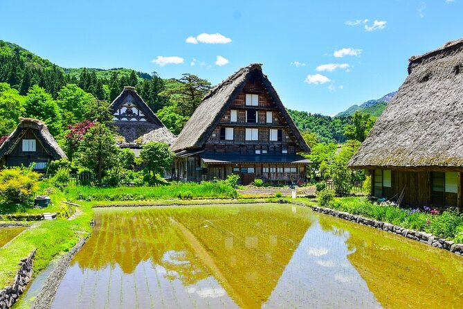 Departing from Takayama [Regular sightseeing bus] World Heritage Sites Shirakawago and Gokayama Ainokura - Should You Book This Shirakawago and Gokayama Day Trip?