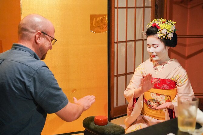 Dinner with Maiko in a Traditional Kyoto Style Restaurant Tour - Dinner in a traditional room where your group stays together