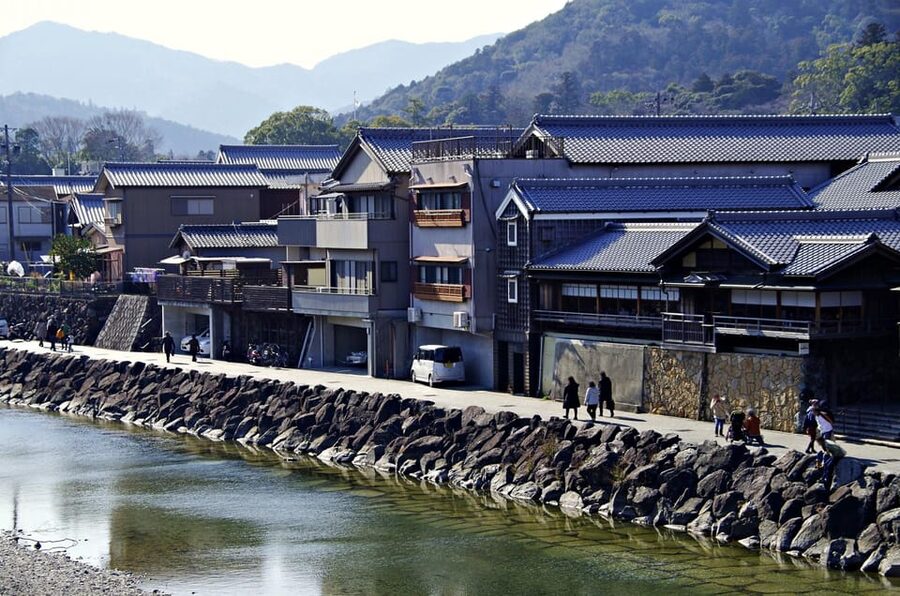 From Nagoya: Ise’s Sacred Shrines and Captivating Coastlines - Price and Logistics: Does $189 Feel Like Good Value?