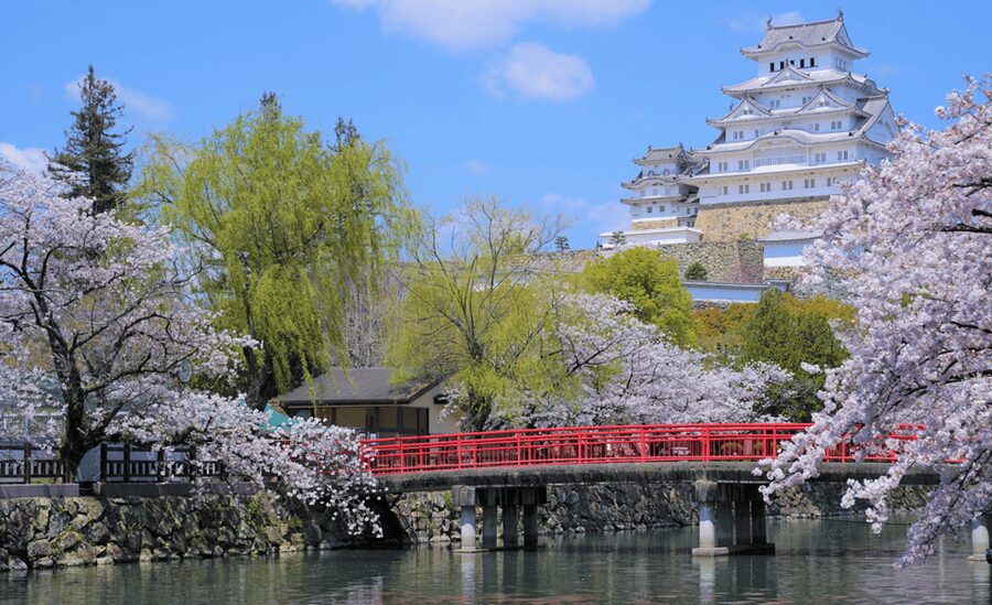 From Osaka: Himeji Castle, Arima Onsen & Mt. Rokko Day Tour - Koko-en Garden: The Castle Backdrop You Actually Want to Photograph
