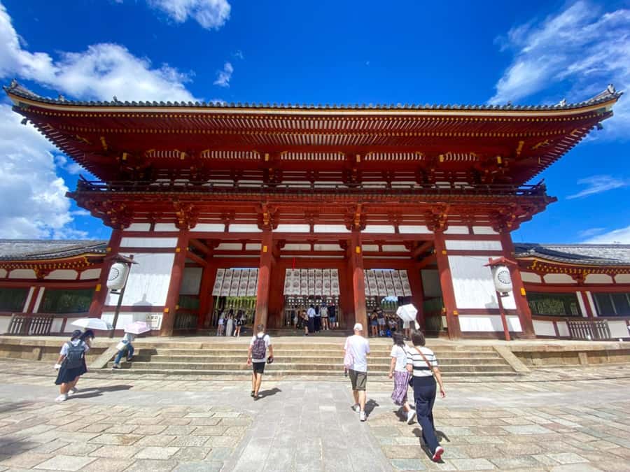 From Osaka: Nara, Kiyomizu-dera & Fushimi Inari Trip - Sannenzaka Streets: Finding the Old Kyoto Feel in Small Steps