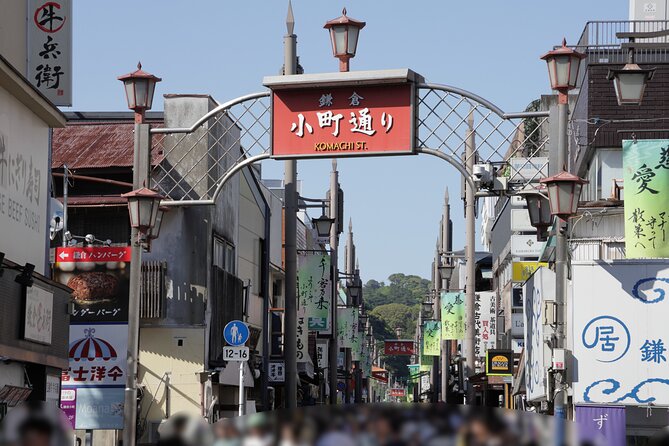 From Tokyo: Kamakura & Enoshima 1-Day Bus Tour - Stop 2: Kōtoku-in and the Great Buddha (short time, huge impact)