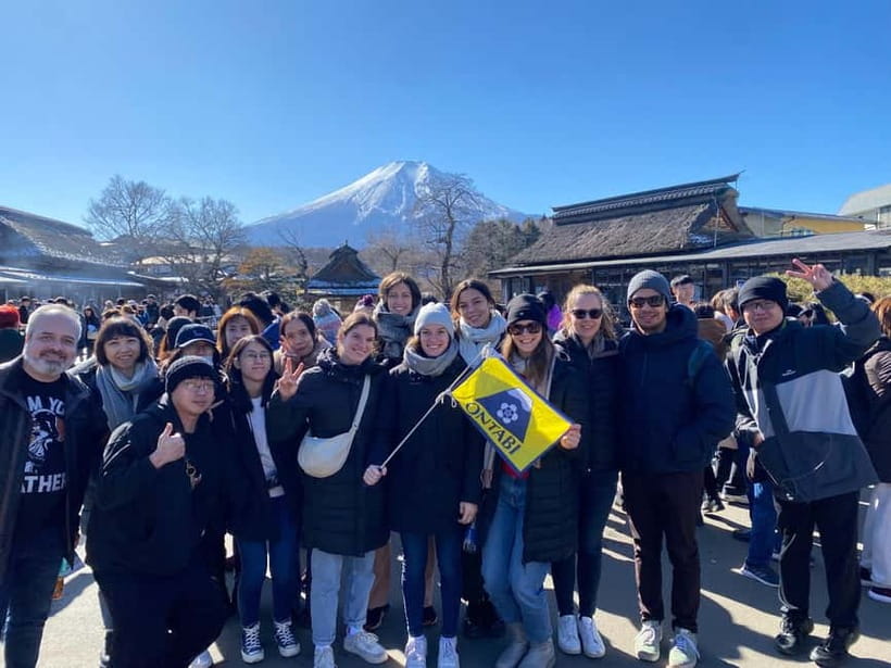 From Tokyo: Mount Fuji Full-Day Sightseeing Trip - Hikawa Clock Shop, quick break time in a tourist-friendly pocket