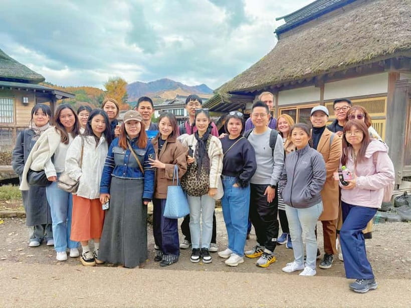 From Tokyo: Mt Fuji, Arakurayama and Kawaguchi Lake Day Trip - Tokyo Station meet-up, then you are off