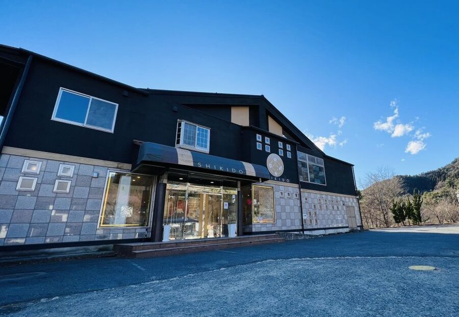 From Tokyo: Mt.Fuji, Tea Ceremony & Outlet Shopping Day Tour - Price and value: what $70 covers, and what you should budget