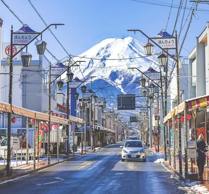 From Tokyo: Must-Visit Mount Fuji Highlight Full-Day Tour - Arakurayama Sengen Park and Chureito Pagoda, the pay-off stop