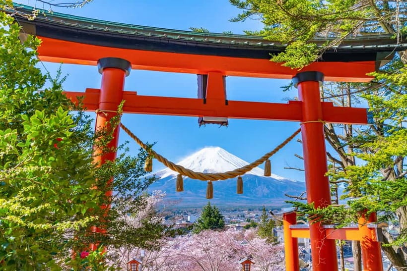 From Tokyo: Must-Visit Mount Fuji Highlight Full-Day Tour - Leaving Tokyo smoothly, and how to make the most of the ride