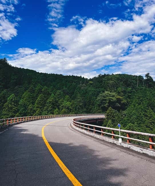 From Tokyo: Private Tour to Fuji/Hakone - Onsen, Art, Nature - Shakushi Pass and scenic photo time that feeds the day