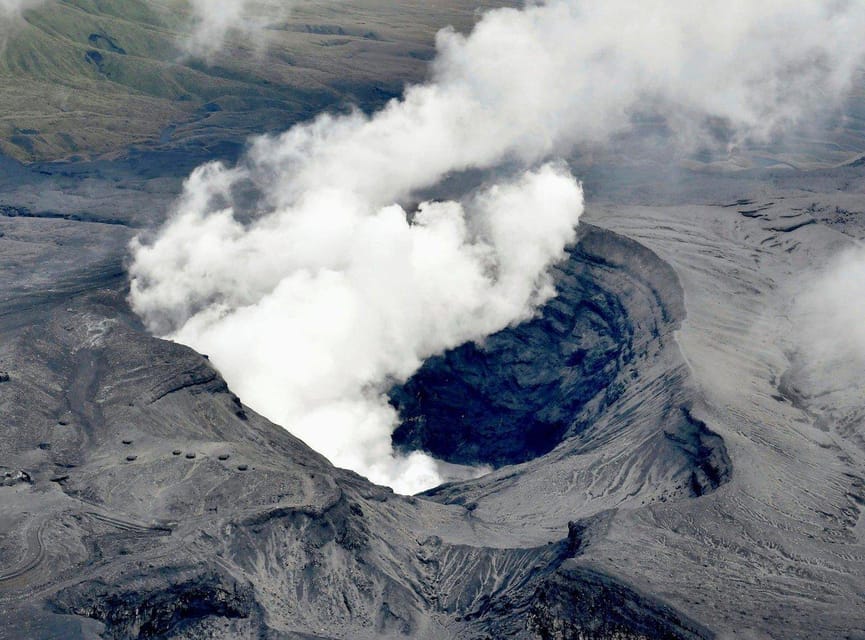 Fukuoka: Mt. Aso Volcano & Kurokawa Onsen Scenic Day Tour - A long day from Fukuoka to Aso, then back to onsen time