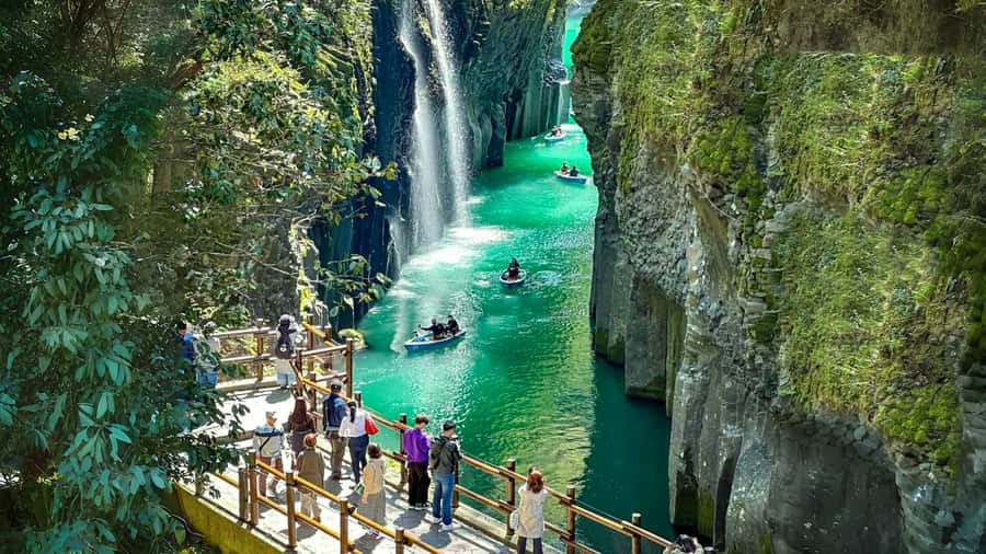 Fukuoka: Takachiho Gorge & Scenic Railway One Day Tour - Takachiho Gorge: Manai Waterfall, Three Eras Bridge, and the Steps Reality