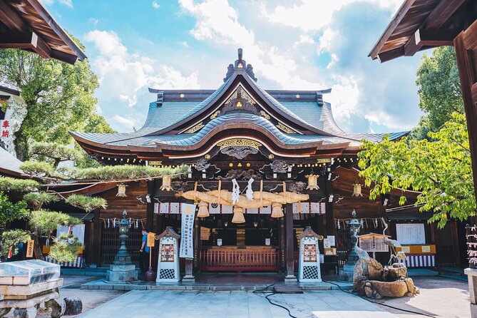Fukuoka Your Way: 100% Customisable Private Tour with Local Guide - Stop 5: Sumiyoshi Jinja for lantern-lit calm in Hakata