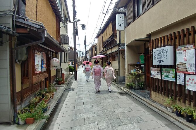 Full-Day Sightseeing to Kyoto Highlights - Meeting at Kyoto Tower and getting moving by 8:30