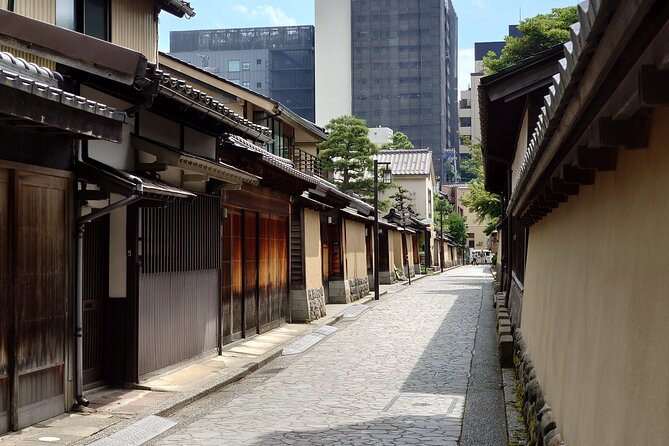 Full-Day Tour from Kanazawa: Samurai, Matcha, Gardens and Geisha - Higashi Chaya District and Ochaya Shima: Tea-House Streets and an Inside Look