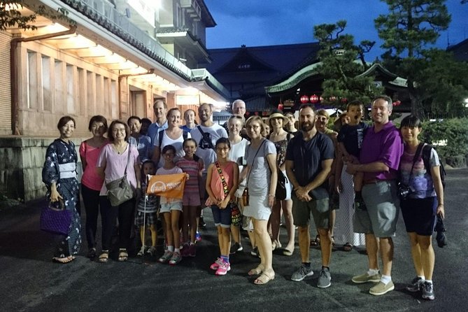 Gion Walking Tour by Night - Group Size and Pacing: Choose the Right Version for Your Style