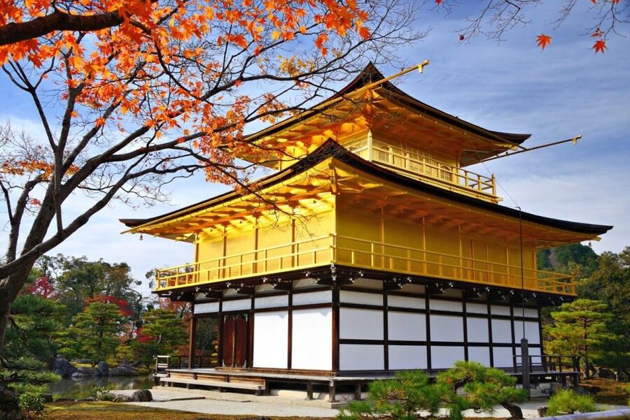 Golden Pavilion, Nijo Castle, & Nishiki Market Half day tour - Nijo Castle: samurai power, shogun control, and the nightingale floors
