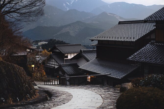 Hakone and Mt. Fuji Day Trip with Private Vehicle - The 10-hour flow from shrine to lake to volcanic sights