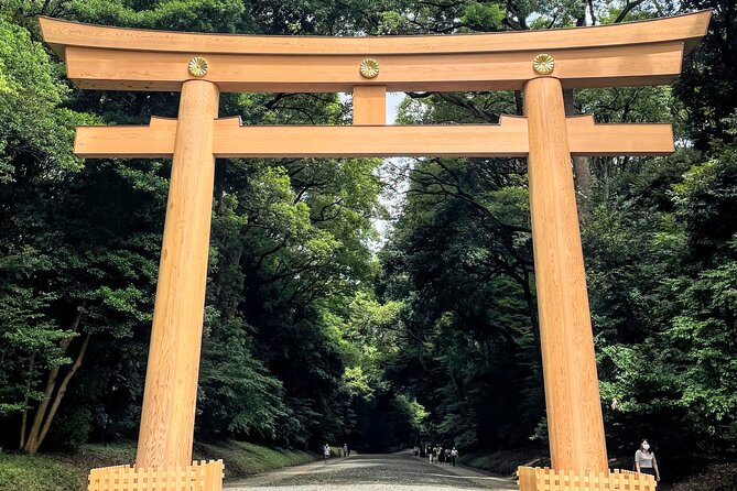 Half Day Sightseeing Tour in Tokyo - Senso-ji Temple finish and Nakamise Avenue shopping time