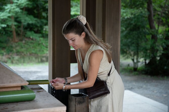 Harajuku Meiji Shrine Walking Tour in Tokyo - Stop 1: Meiji Jingu Shrine, torii gates, and etiquette that pays off