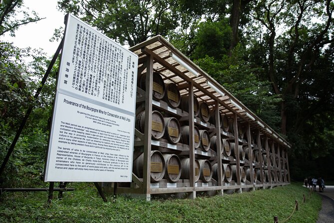 Harajuku Meiji Shrine Walking Tour in Tokyo - Where it starts and where you finish, plus how that helps