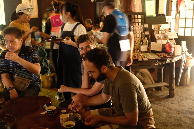 Hike Japan Heritage Hakone Hachiri with certified mountain guide - Hakone-Yumoto start and the shared taxi-to-trail rhythm