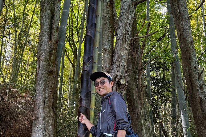 Hike Japan Heritage Hakone Hachiri with certified mountain guide - Hakone Amazake Tea House and the wood-craft stop
