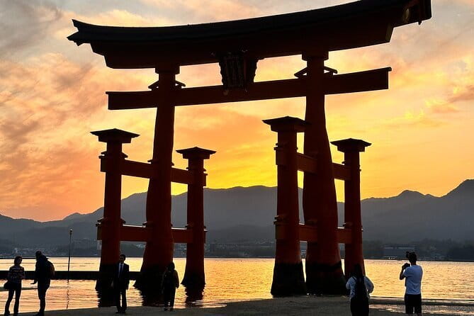Hiroshima and Miyajima Private Custom Tour with Local Guide - Miyajima Island and Itsukushima Shrine: Time Enough for More Than One View