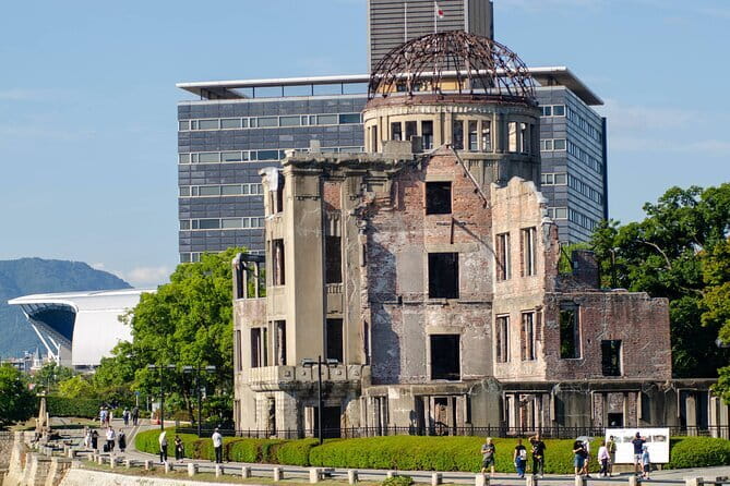 Hiroshima and Miyajima Private Guided Tour - Hiroshima and Miyajima: why this private combo works