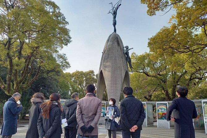 Hiroshima/Guided Virtual Tour of Peace Park/PEACE PARK TOUR VR - Ending at the River of Hope: Writing Condolences