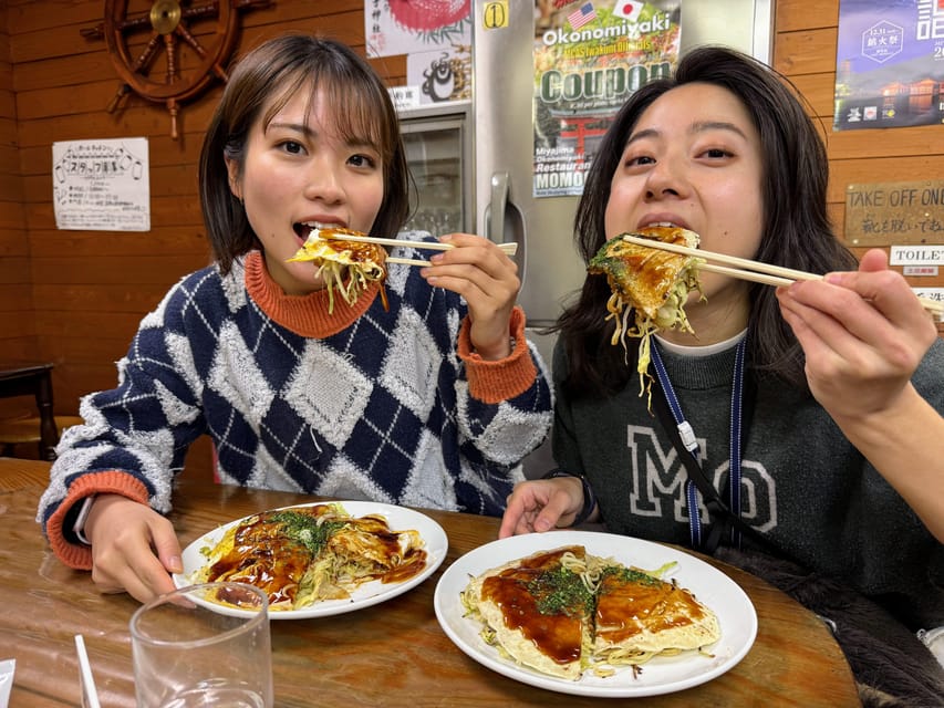 Hiroshima: Hiroshima and Miyajima UNESCO Sites 1-Day Tour - Hiroshima-style okonomiyaki lunch: what you will likely taste, and what to plan for