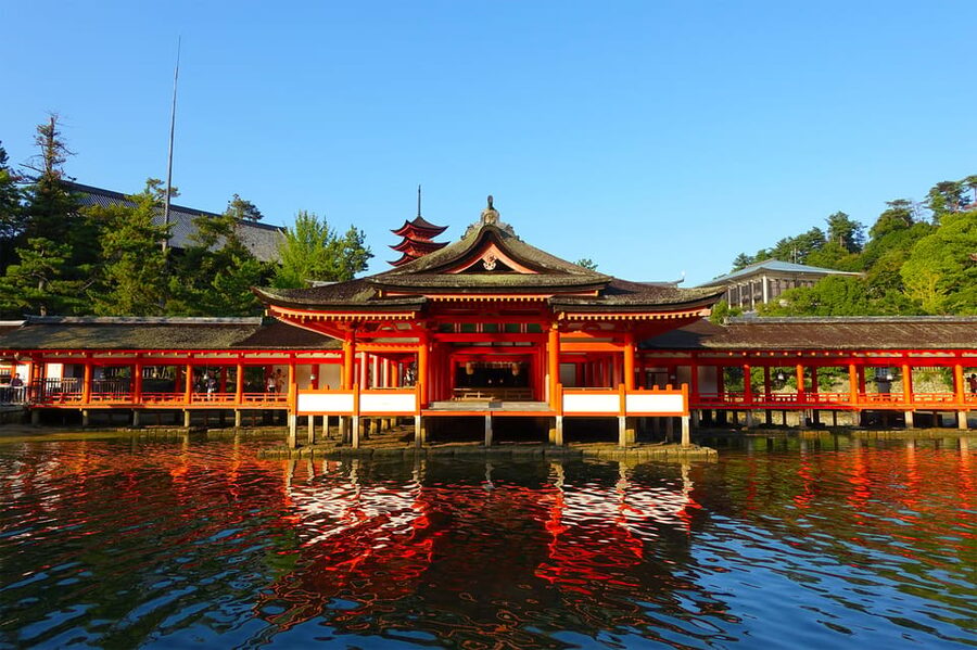 Hiroshima & Miyajima: Full-Day Private Tour & Licensed Guide - Miyajima walking tour details that change your day