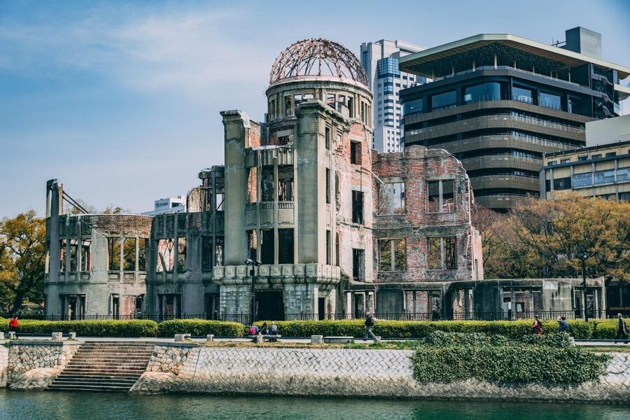 Hiroshima: Miyajima Peace Memorial Icons of Peace and Beauty - Miyajima Free Time, Tea Houses, and the Stuff You Actually Want to Bring Home