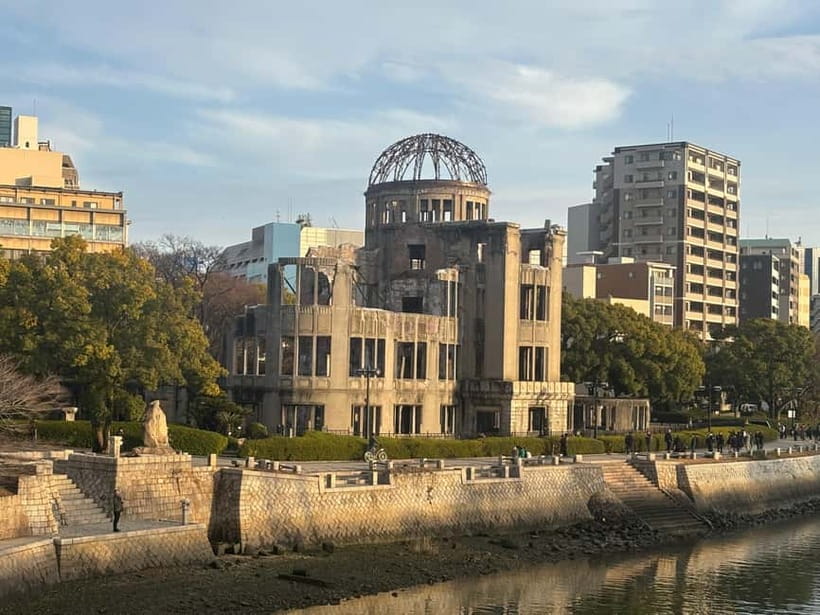 Hiroshima: Peace Memorial Park and Atomic Bomb Dome Tour - A 2-hour loop that turns monuments into a clear story