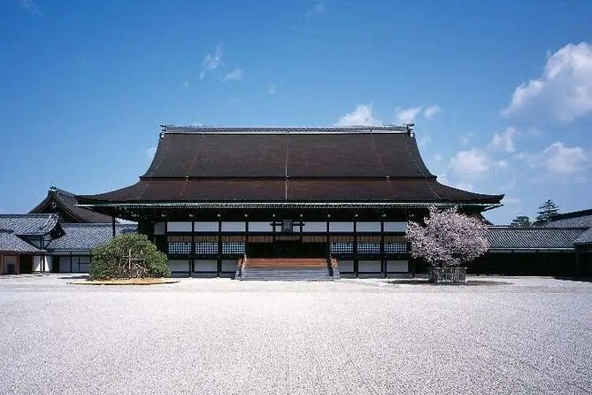 Historical Kyoto E-Bike Tour - Tenryu-ji UNESCO garden: a calmer contrast to the bamboo