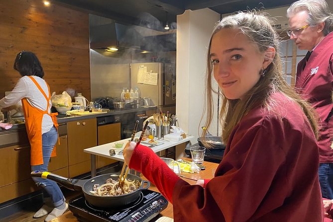 Izakaya Style Cooking Class - Group size, pacing, and getting personal help (even if you’re shy)