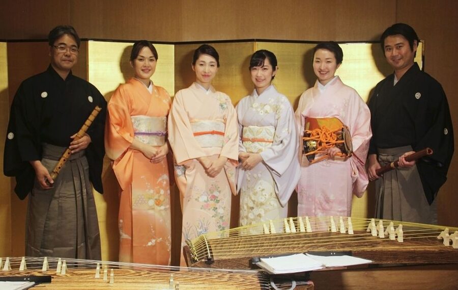 Japanese Traditional Music Show in Tokyo - How the Host Turns Listening Into Understanding